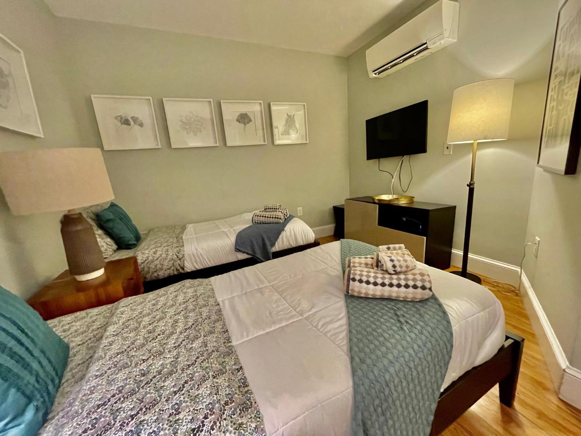 Beautiful 3Br 3Ba Duplex Parking Best Location Бостон Экстерьер фото